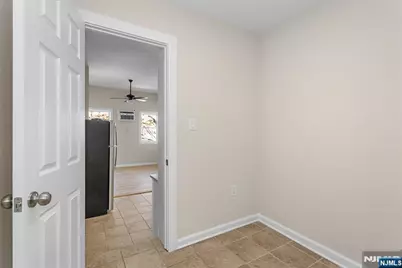 129 Main Street 3 #3, Bloomingdale, NJ 07403 - Photo 13