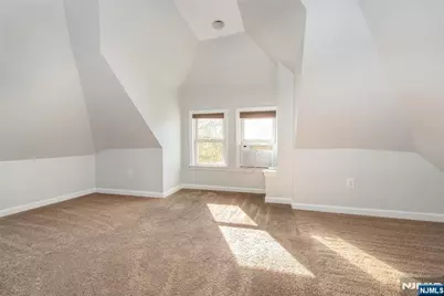 51 Cedar Avenue, Montclair, NJ 07042 - Photo 15