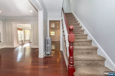 51 Cedar Avenue, Montclair, NJ 07042 - Photo 9