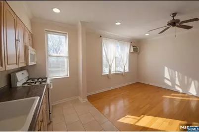 1700 Kennedy Boulevard 31 #31, Union City, NJ 07087 - Photo 1