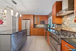 44 Rumson Rd, Livingston, NJ 07039 - Photo 9