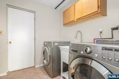 19 Southwynde Drive, Denville, NJ 07834 - Photo 17