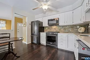 79 Konight Ct 79, Mahwah, NJ 07430 - Photo 9