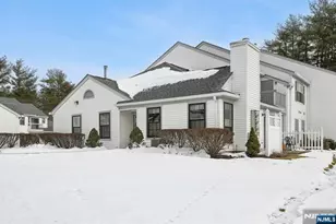 79 Konight Ct 79, Mahwah, NJ 07430 - Photo 21