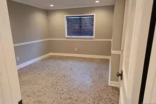 135 Linden Ave, Elmwood Park, NJ 07407 - Photo 7