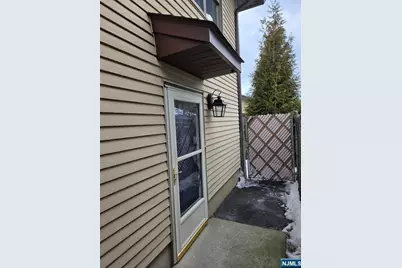 135 Linden Avenue, Elmwood Park, NJ 07407 - Photo 11