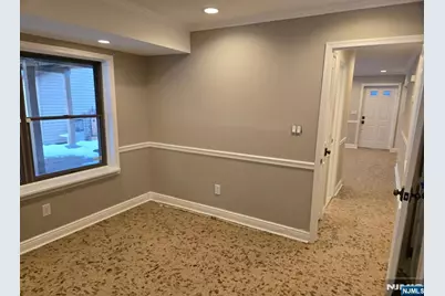 135 Linden Avenue, Elmwood Park, NJ 07407 - Photo 9