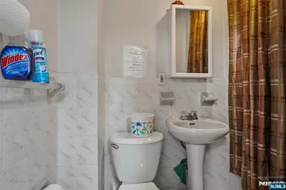 725 17th Street, Union City, NJ 07087 - Photo 3