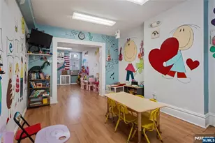 725 17th St, Union City, NJ 07087 - Photo 11