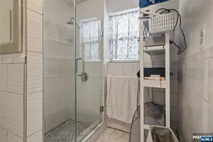 725 17th St, Union City, NJ 07087 - Photo 19