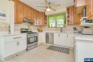 48 Stelfox St, Demarest, NJ 07627 - Photo 3