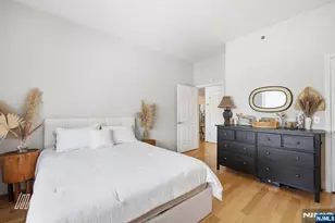 1312 City Pl, Edgewater, NJ 07020 - Photo 9