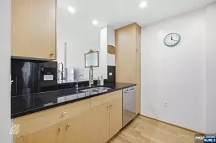 1312 City Pl, Edgewater, NJ 07020 - Photo 7