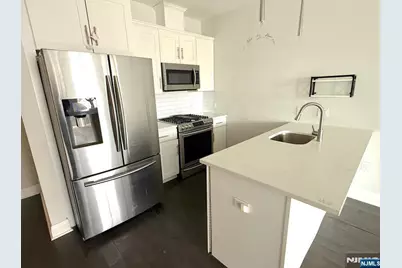 1901 Summit Avenue 301 #301, Union City, NJ 07087 - Photo 11