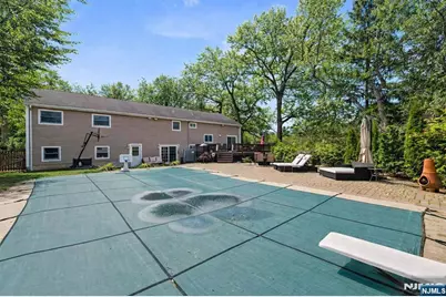 605 Gladys Court, Northvale, NJ 07647 - Photo 5