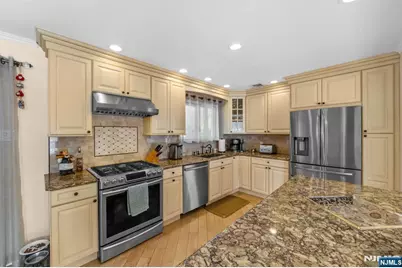 605 Gladys Court, Northvale, NJ 07647 - Photo 15