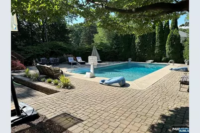 605 Gladys Court, Northvale, NJ 07647 - Photo 9