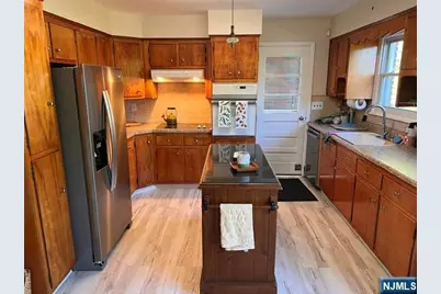 11 Crist Avenue, Hawthorne, NJ 07506 - Photo 3