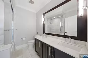 35 Marquis Ct, Edgewater, NJ 07020 - Photo 21