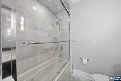 35 Marquis Court, Edgewater, NJ 07020 - Photo 39