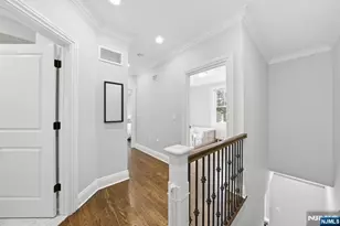 35 Marquis Ct, Edgewater, NJ 07020 - Photo 13