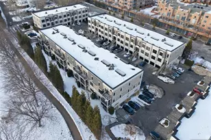 35 Marquis Ct, Edgewater, NJ 07020 - Photo 45