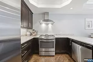 35 Marquis Ct, Edgewater, NJ 07020 - Photo 33