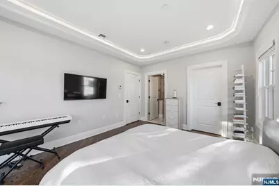 35 Marquis Court, Edgewater, NJ 07020 - Photo 37