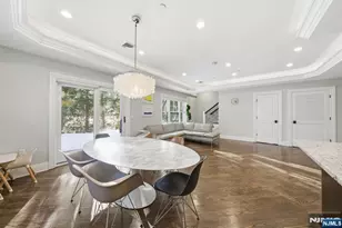 35 Marquis Ct, Edgewater, NJ 07020 - Photo 9