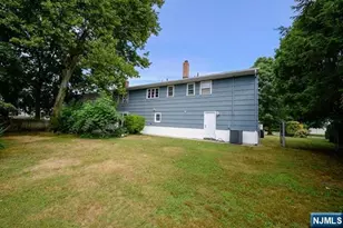 27-14 Berdan Ave, Fair Lawn, NJ 07410 - Photo 21