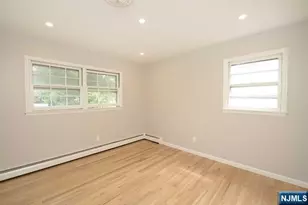 27-14 Berdan Ave, Fair Lawn, NJ 07410 - Photo 9