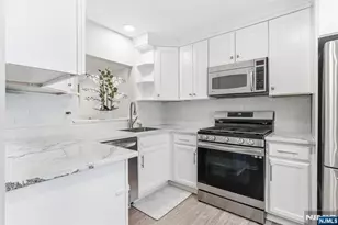 107 Adamecs Way 7, South Amboy, NJ 08879 - Photo 7