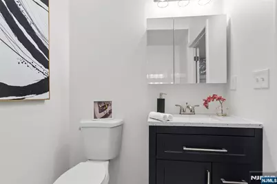 407 Park Avenue, Weehawken, NJ 07086 - Photo 15