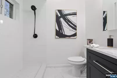 407 Park Avenue, Weehawken, NJ 07086 - Photo 13