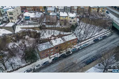 407 Park Avenue, Weehawken, NJ 07086 - Photo 23