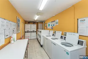 12 N End Dr, Secaucus, NJ 07094 - Photo 21