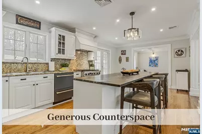 32 Brookside Drive, Upper Saddle River, NJ 07458 - Photo 9