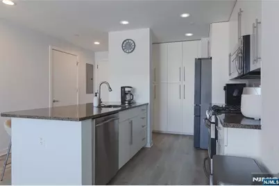 800 12th Street 703 #703, Palisades Park, NJ 07650 - Photo 5