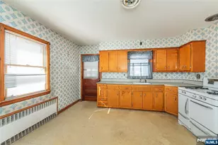 90 Dick St, Clifton, NJ 07013 - Photo 3