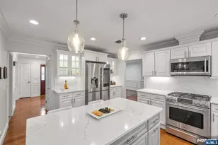 3 Stonewall Ct, Woodcliff Lake, NJ 07677 - Photo 5