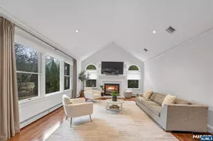 3 Stonewall Ct, Woodcliff Lake, NJ 07677 - Photo 13