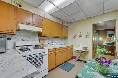 213-215 Central Avenue, East Newark, NJ 07029 - Photo 13