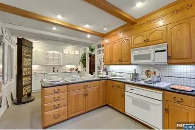 209-211 Central Avenue, East Newark, NJ 07029 - Photo 29