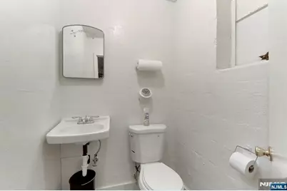 209-211 Central Avenue, East Newark, NJ 07029 - Photo 11