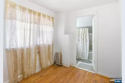 52 Oak Avenue, Irvington, NJ 07111 - Photo 13