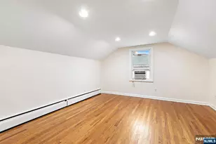 133 Cleveland Ave, Hasbrouck Heights, NJ 07604 - Photo 11