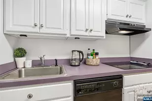 301 Beech Street 2B, Hackensack, NJ 07601 - Photo 9