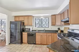 34 Palisade Ave, Cresskill, NJ 07626 - Photo 17