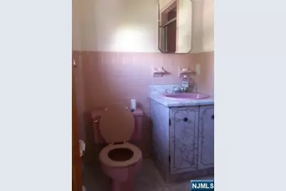 225 6th Street 2 #2, Fairview, NJ 07022 - Photo 9