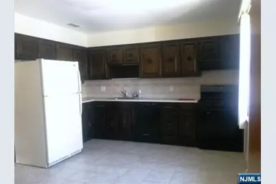225 6th Street 2 #2, Fairview, NJ 07022 - Photo 3